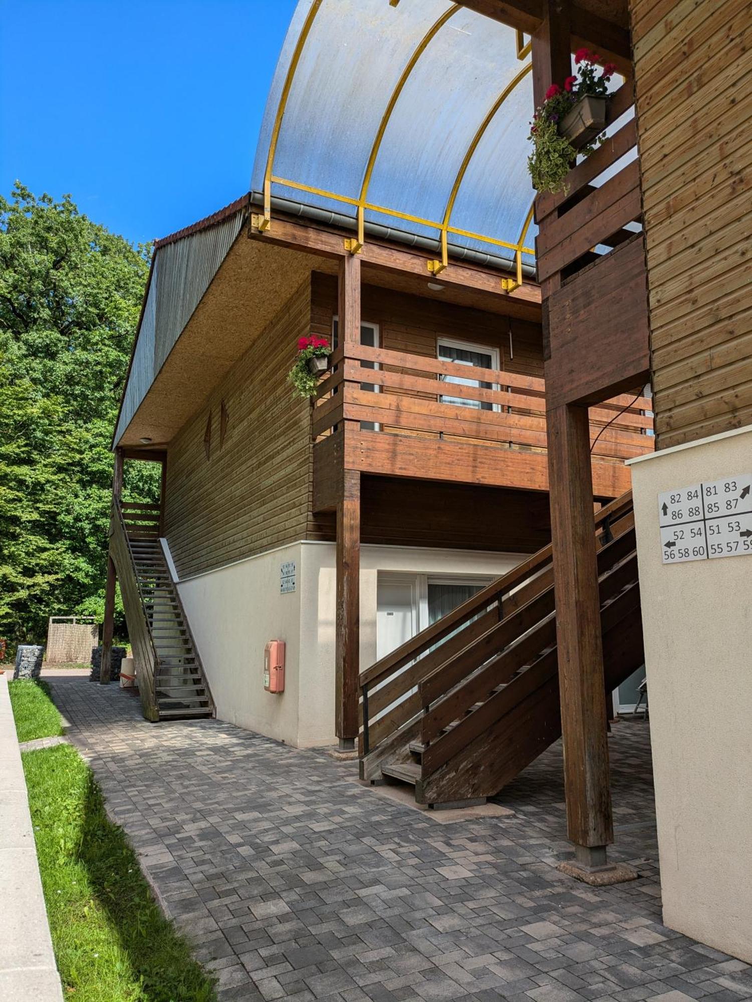 Studio Rez De Chaussee Avec Terrasse Centre Thermal Et Touristique - Casa Amnéville Extérieur photo